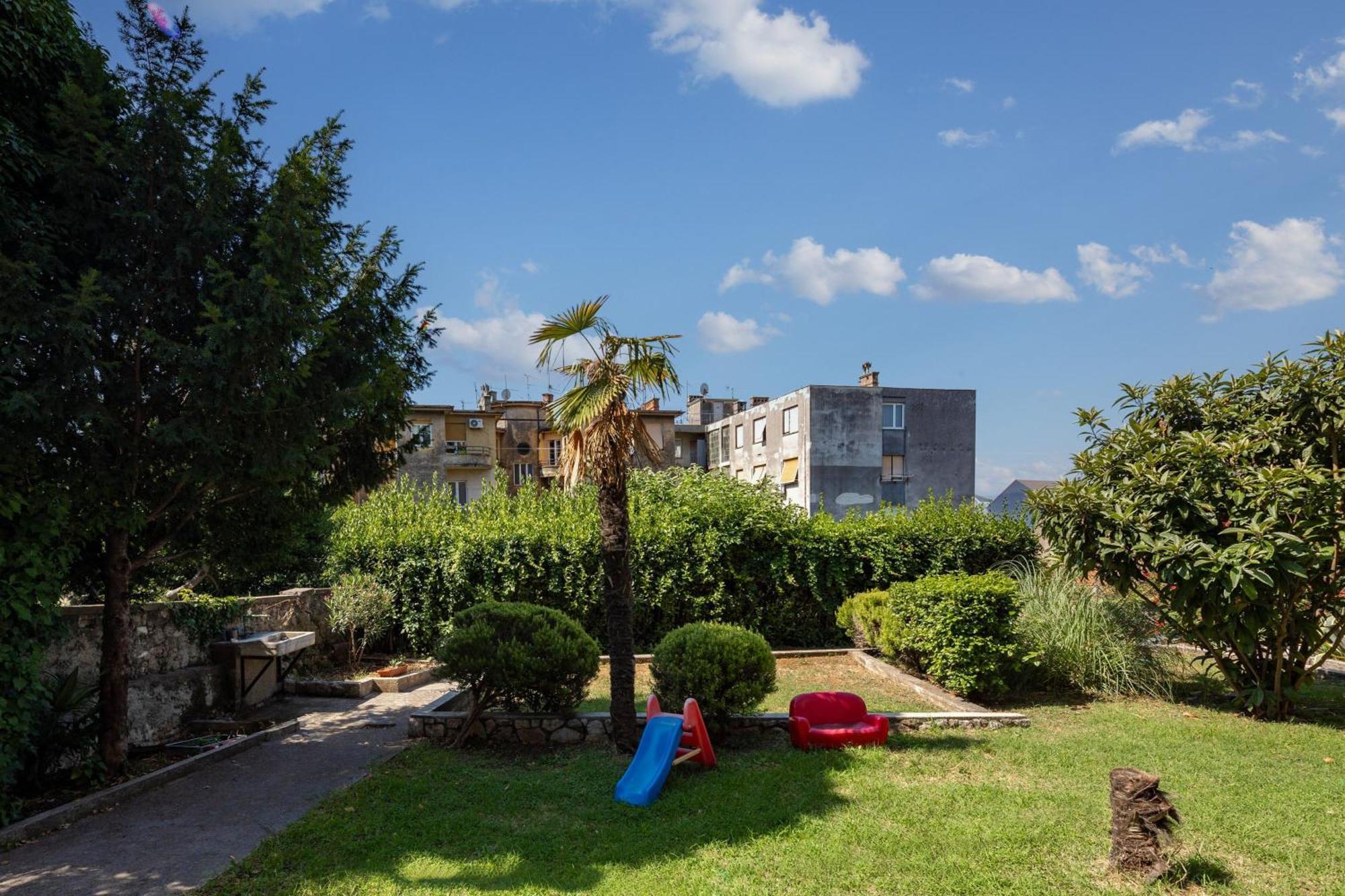 City Apartment With Garden - Happy Rentals Rijeka Exterior photo