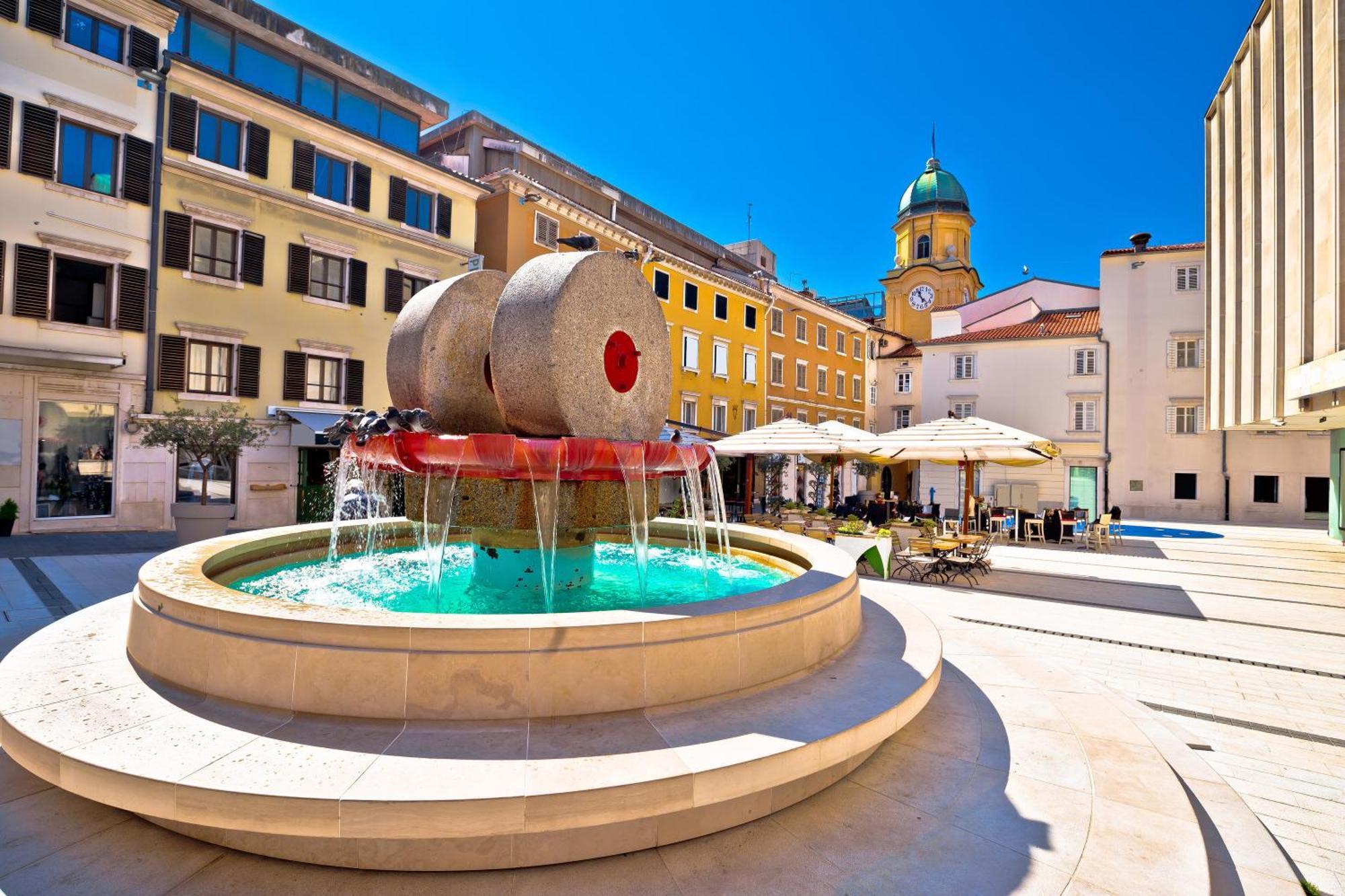 City Apartment With Garden - Happy Rentals Rijeka Exterior photo